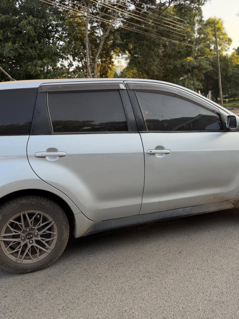 For Sale Toyota IST 2005 in Arusha