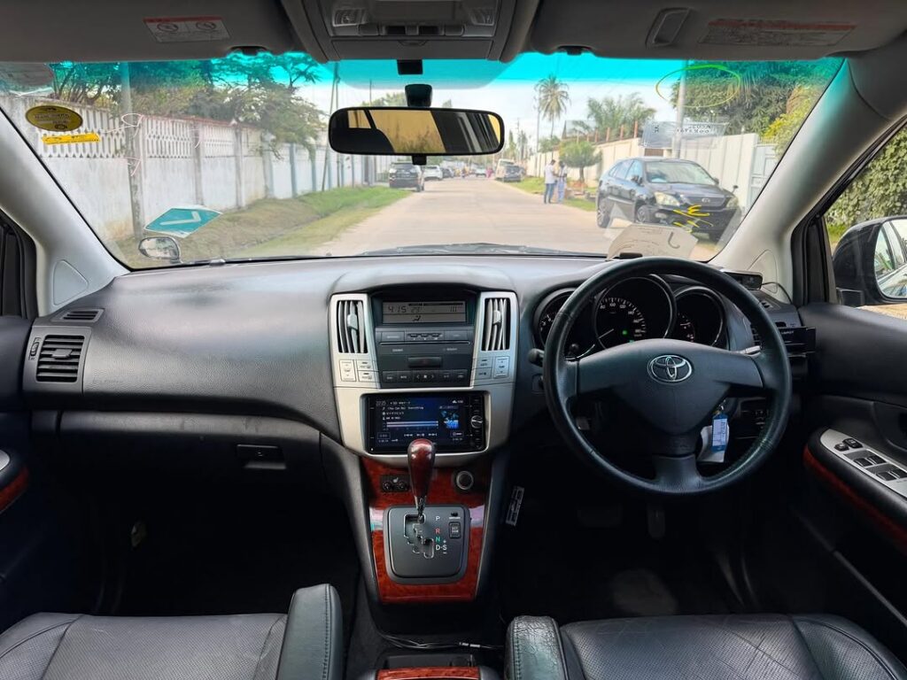 Magari Sokoni Toyota Harrier ya Bei Poa 2007
