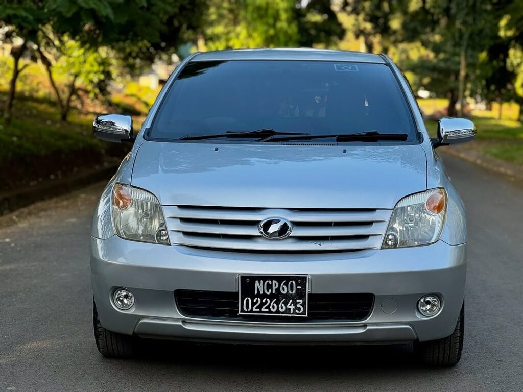 Toyota IST bei poa sokoni Arusha Tanzania