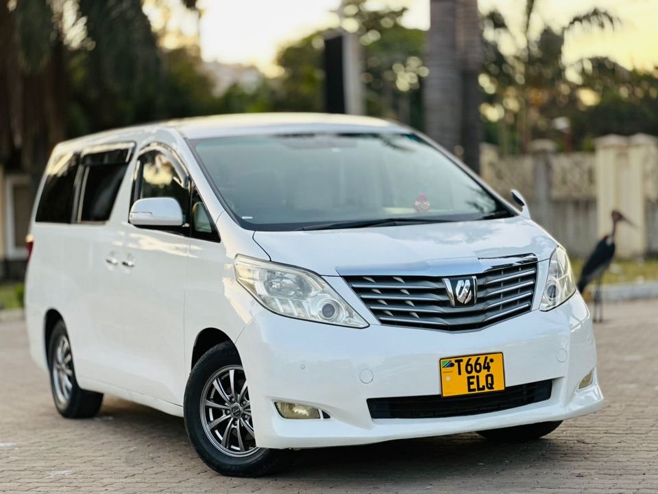 Magari Sokoni Toyota Alphard ya Bei Poa 2008
