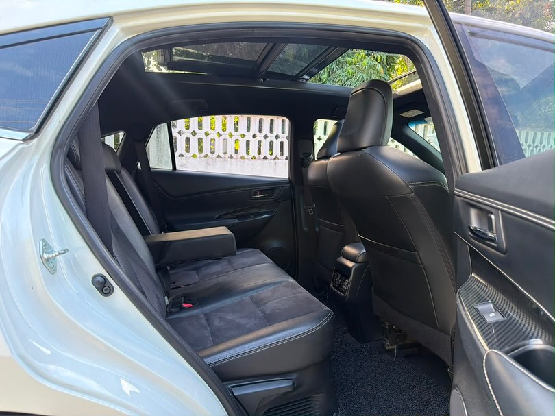 Toyota Harrier bei poa sokoni Dar es Salaam Tanzania