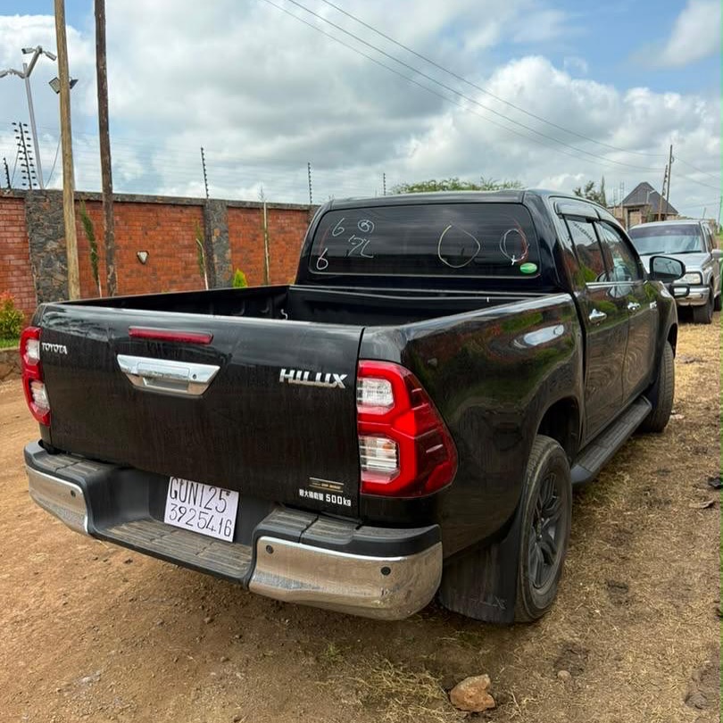 Magari Hilux 2021 lipo Arusha