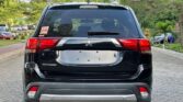 Mitsubishi Outlander bei poa sokoni Dar es Salaam Tanzania