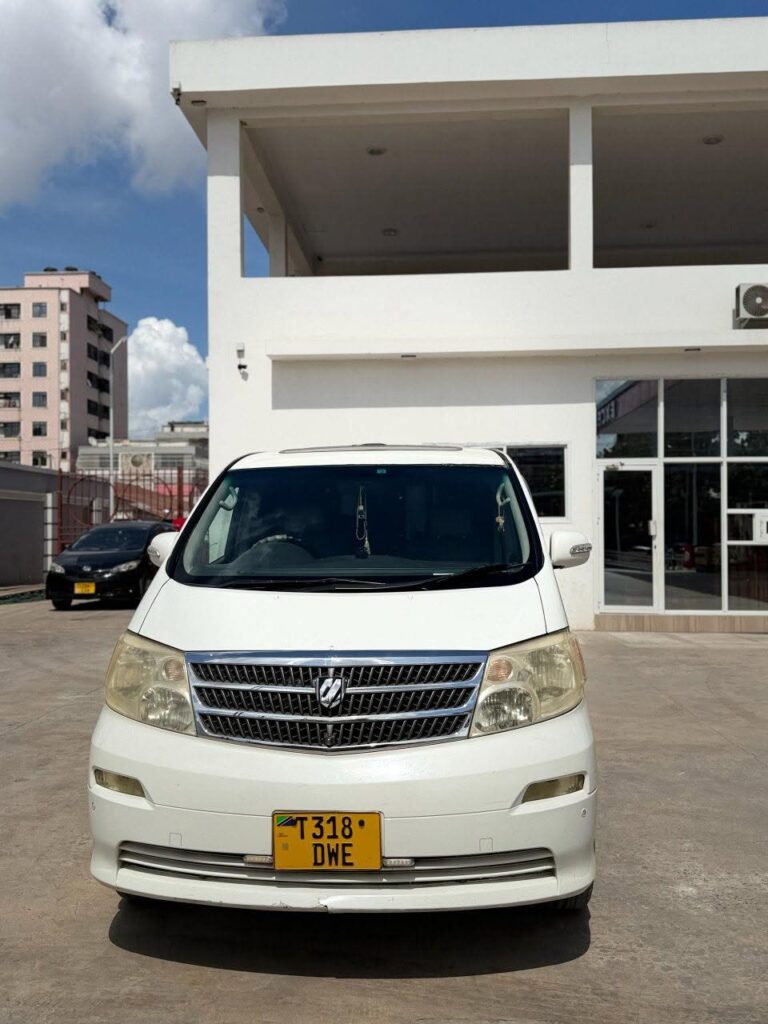 Magari Alphard 2005 lipo Dar es Salaam