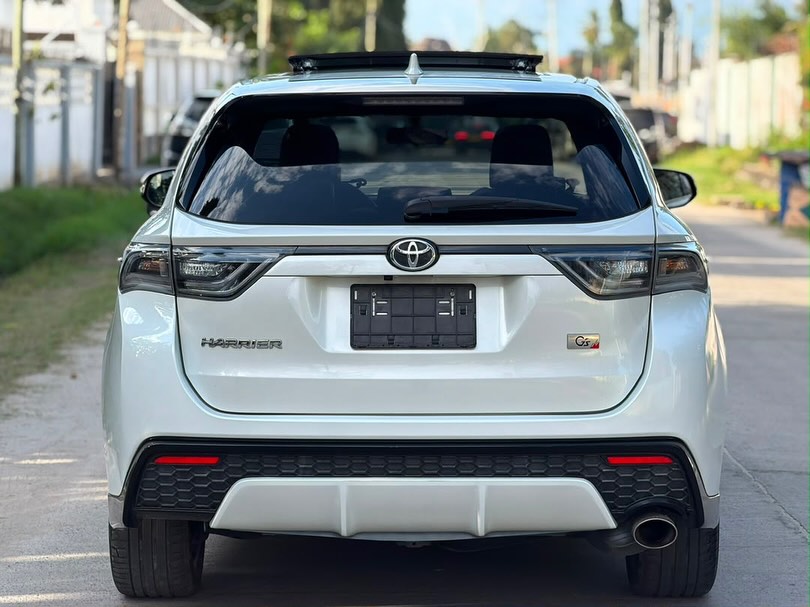 Magari Used Toyota Harrier 2016 Dar es Salaam Tanzania