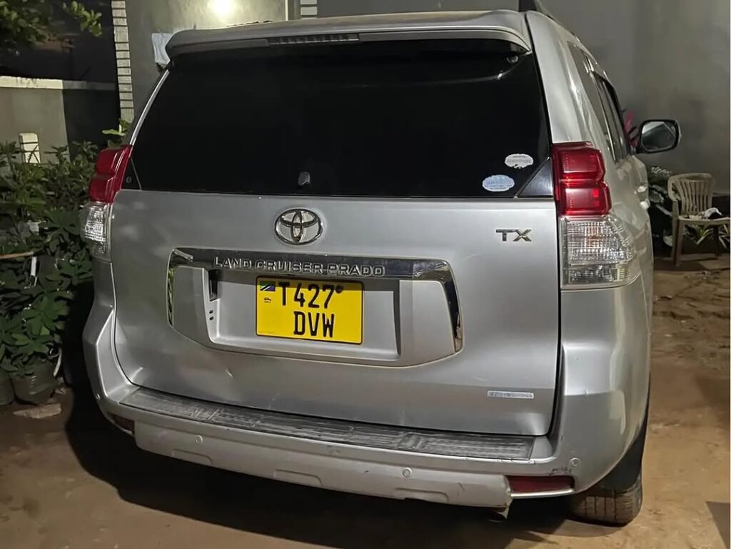 Buy Toyota Land Cruiser Prado 2010 for Sale in Dar es Salaam