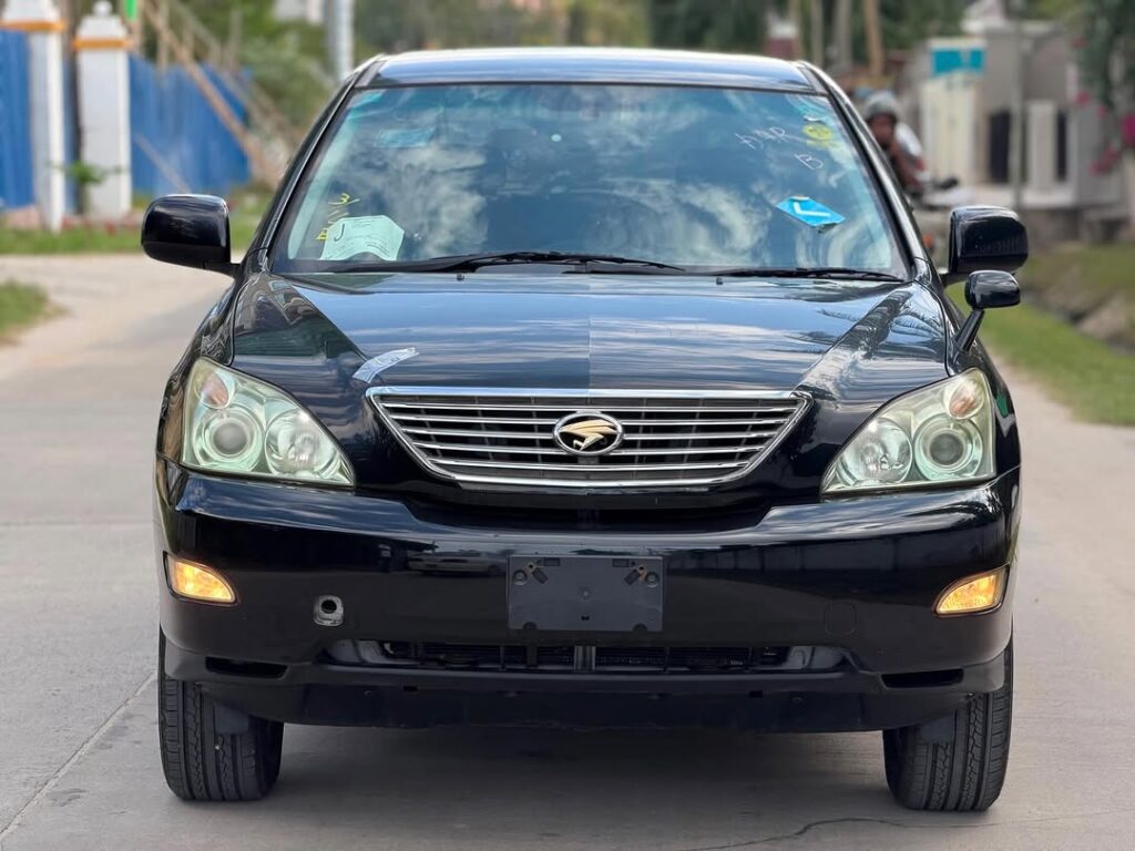 Magari Harrier 2007 lipo Dar es Salaam