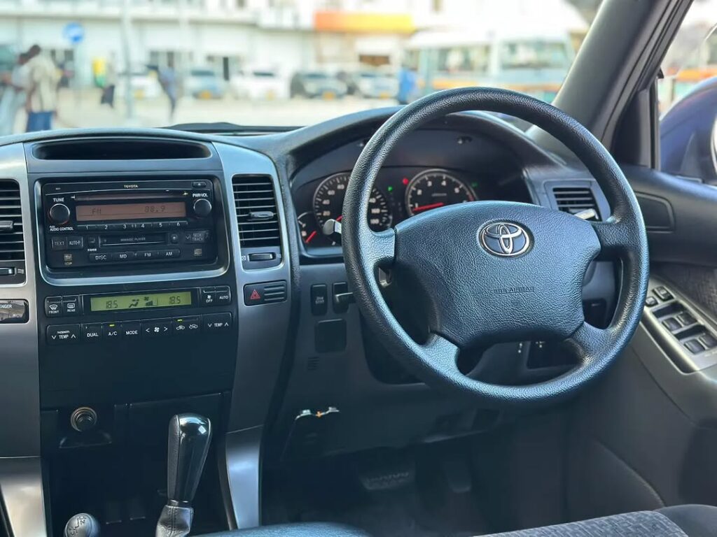 Magari Used Toyota Land Cruiser Prado 2006 Dar es Salaam Tanzania