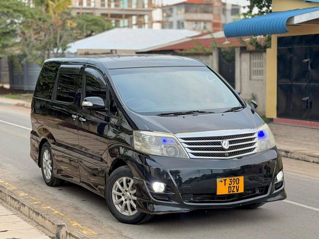 Magari Alphard 2006 lipo Dar es Salaam