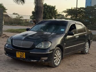 Bei Ya Toyota Brevis 2004 Sokoni Dar es Salaam Tanzania