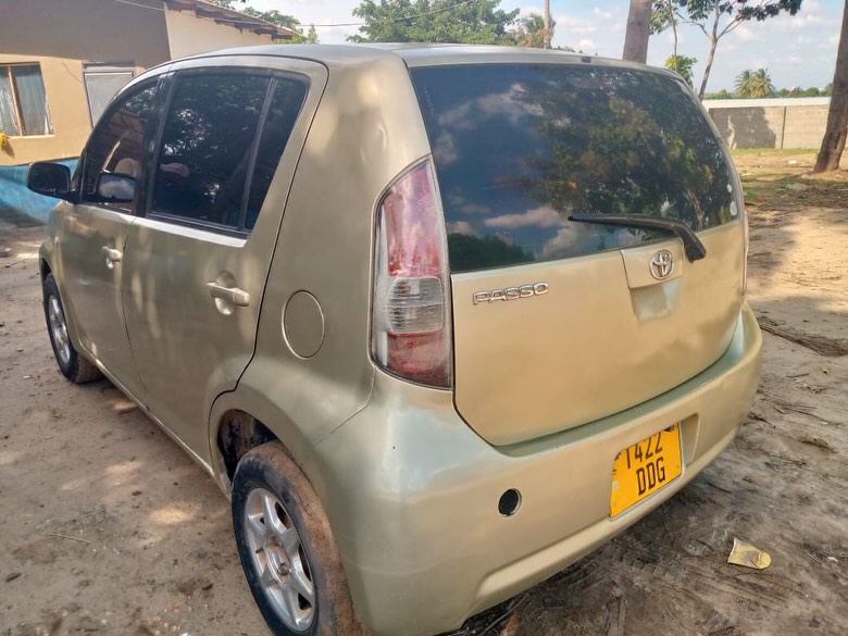 Toyota Passo bei poa sokoni Dar es Salaam Tanzania