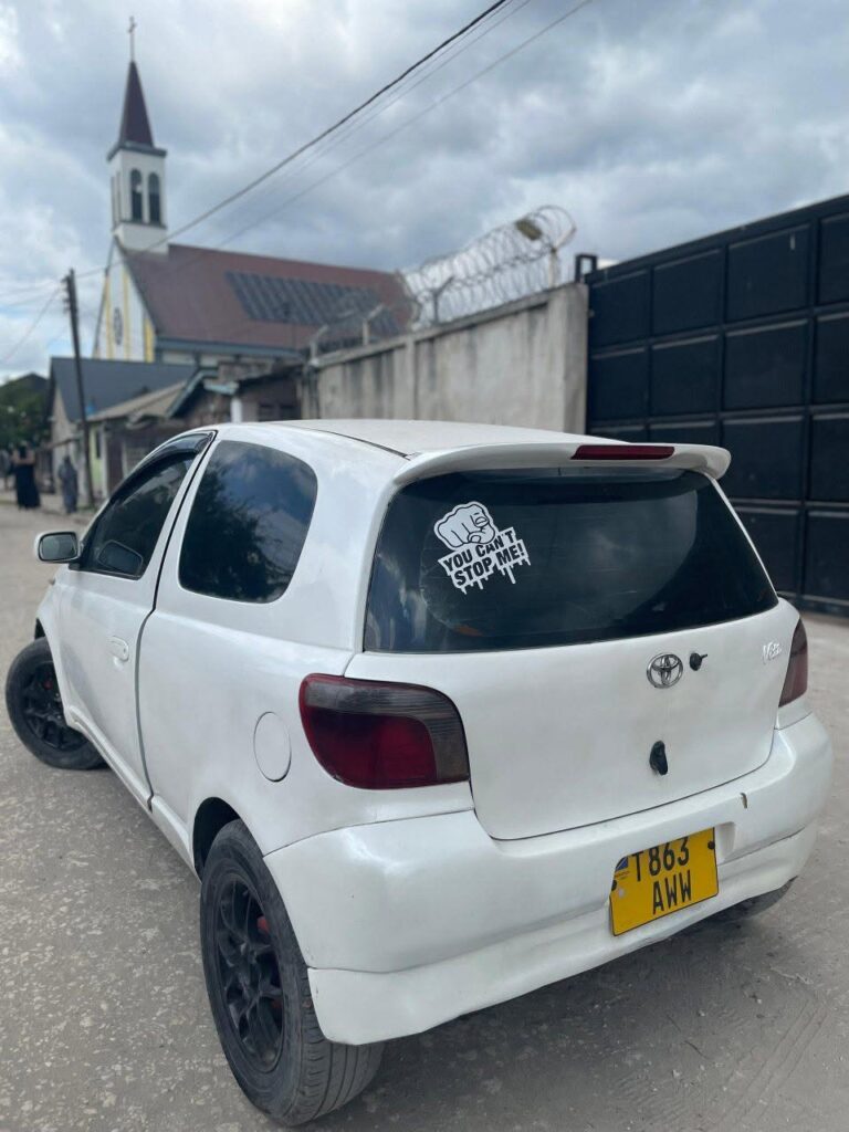 Magari Used Toyota Vitz 2003 Dar es Salaam Tanzania