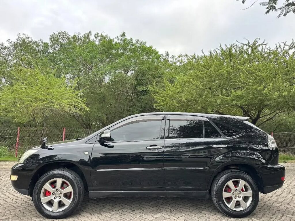 Toyota Harrier bei poa sokoni Dar es Salaam Tanzania