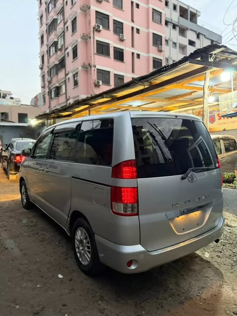 Toyota Noah 2007 Inauzwa Dar es Salaam Tanzania