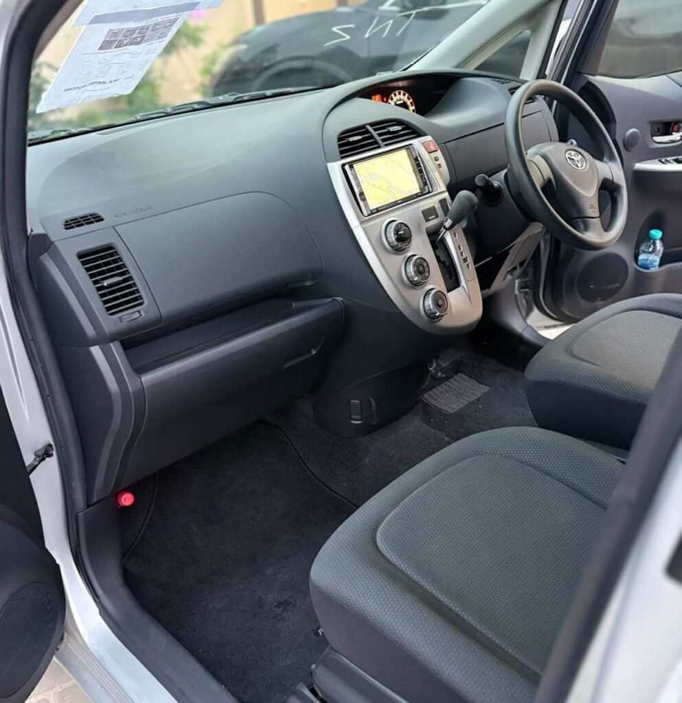 Price Toyota Ractis 2009 for Sale in Dar es Salaam
