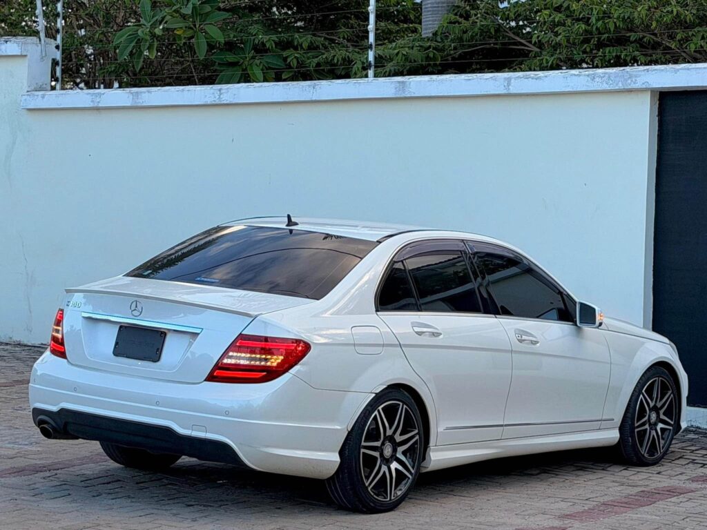 Price Benz C-Class 2013 for Sale in Dar es Salaam