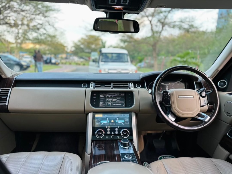 Land Rover Range Rover 2015 for Sale in Dar es Salaam