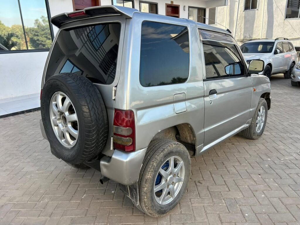 Price Of Mitsubishi Pajero 2000 for Sale in Tanzania