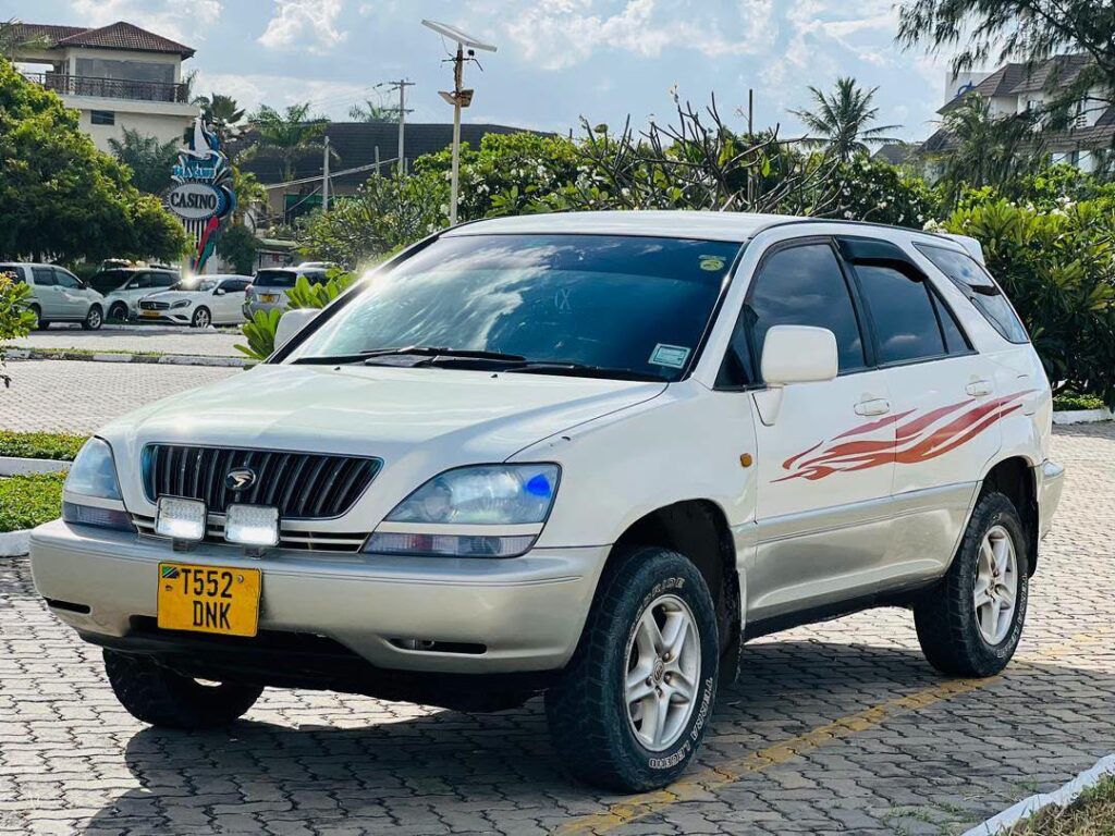 Buy Toyota Harrier 2000 for Sale in Dar es Salaam