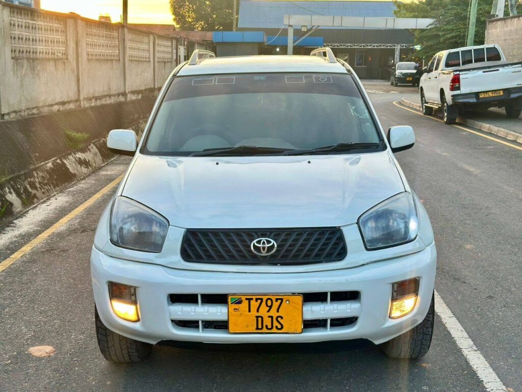 Toyota Rav4 2003 for Sale in Dar es Salaam