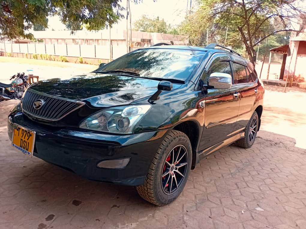 Price Of Toyota Harrier 2004 for Sale in Tanzania