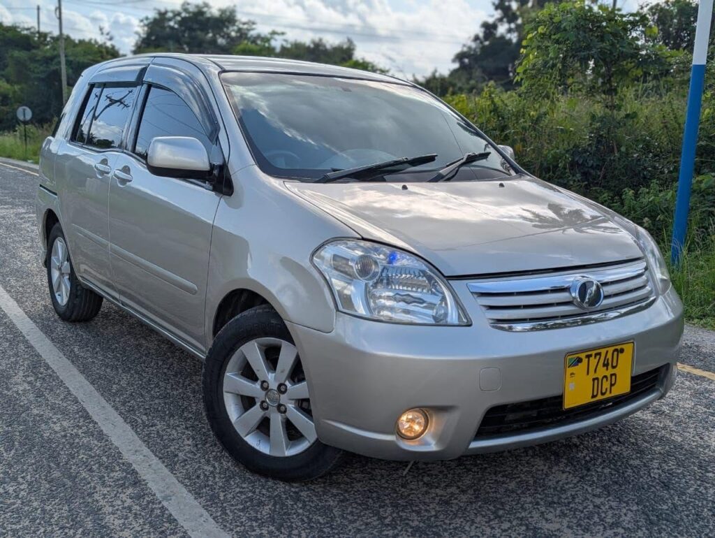 Toyota Raum 2006 for Sale in Dar es Salaam