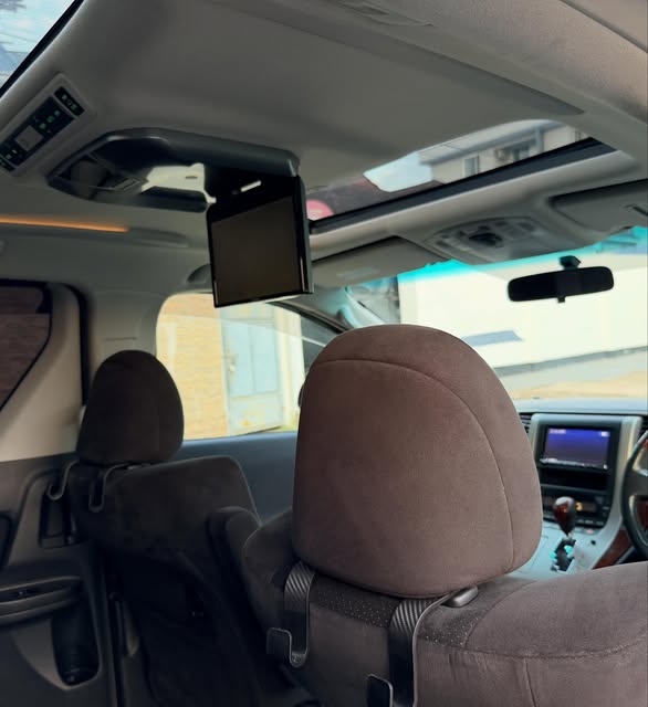Toyota Vellfire 2010 for Sale in Dar es Salaam