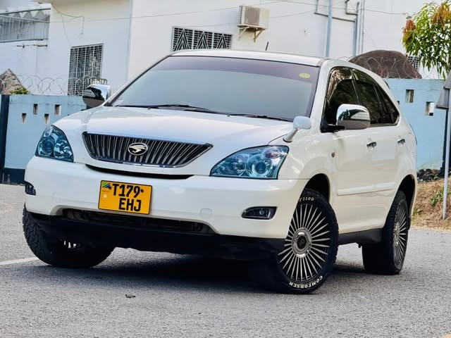 Price Of Toyota Harrier 2006 for Sale in Tanzania