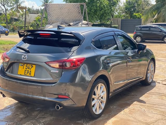 For Sale Mazda Axela 2016 in Dar es Salaam
