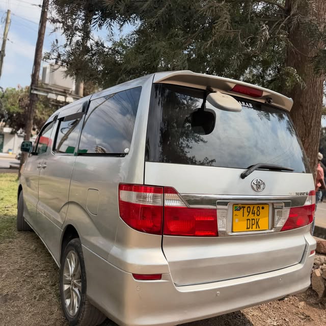 For Sale Toyota Alphard 2005 in Arusha