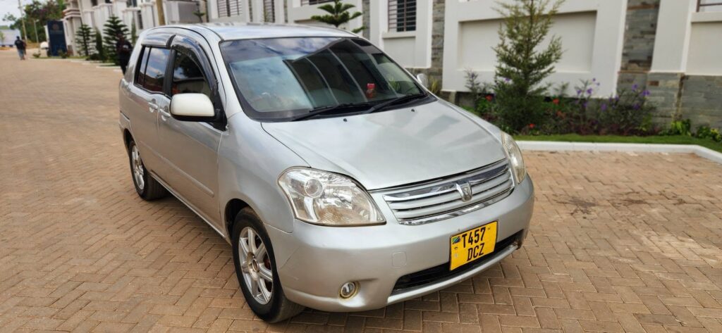 Buy Toyota Raum 2005 for Sale in Shinyanga
