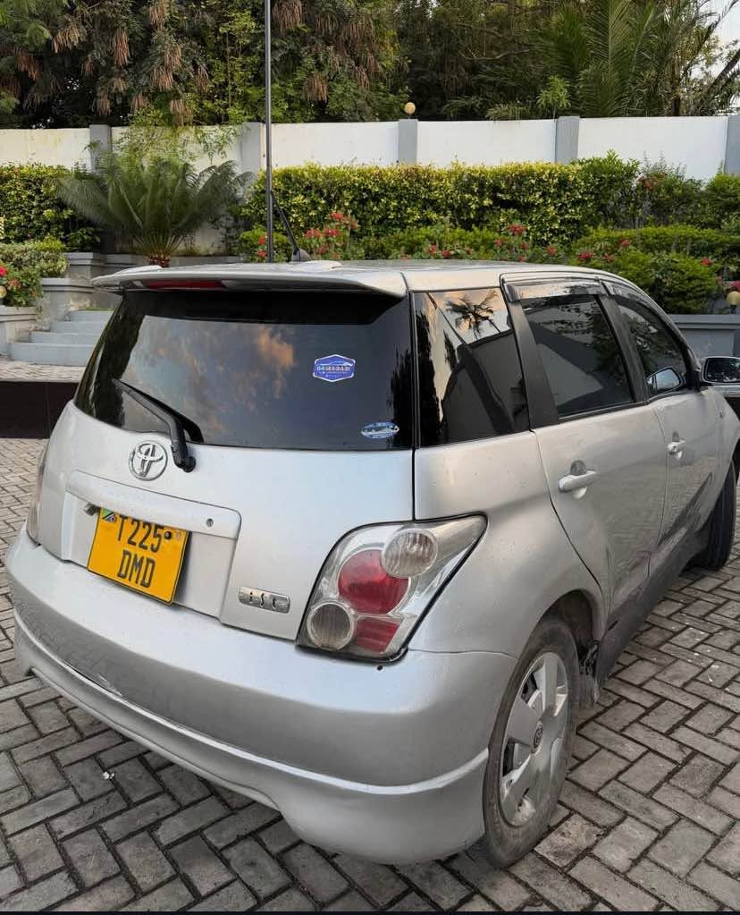 Price Of Toyota IST 2005 for Sale in Tanzania