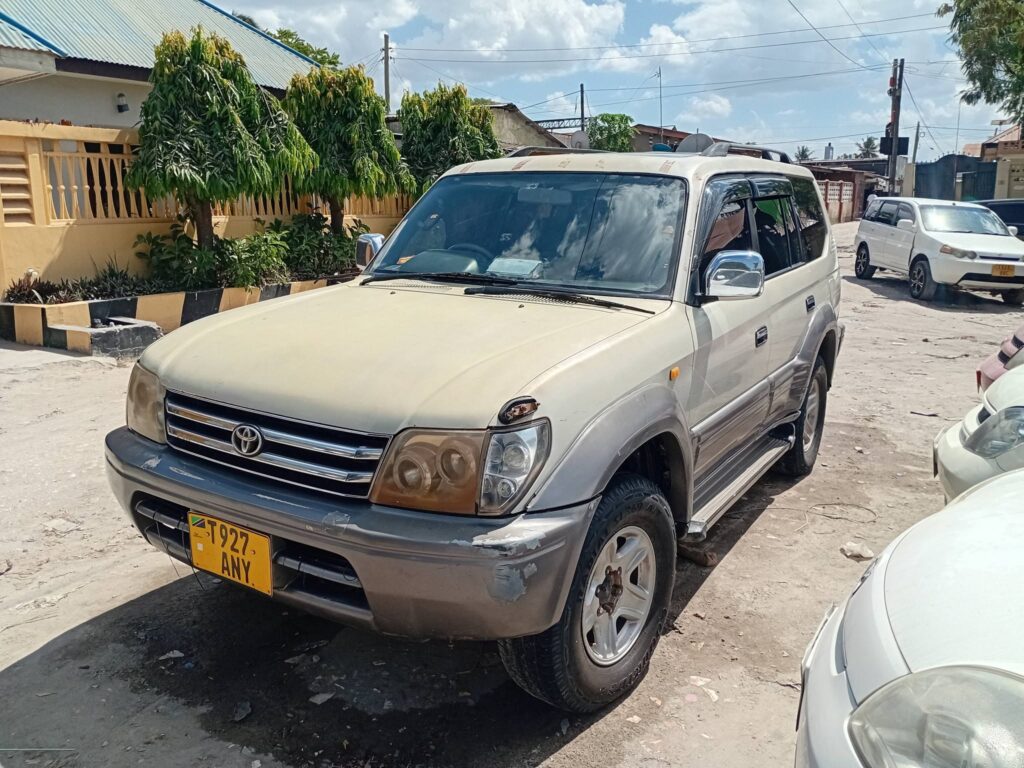Buy Toyota Land Cruiser Prado 2000 for Sale in Dar es Salaam