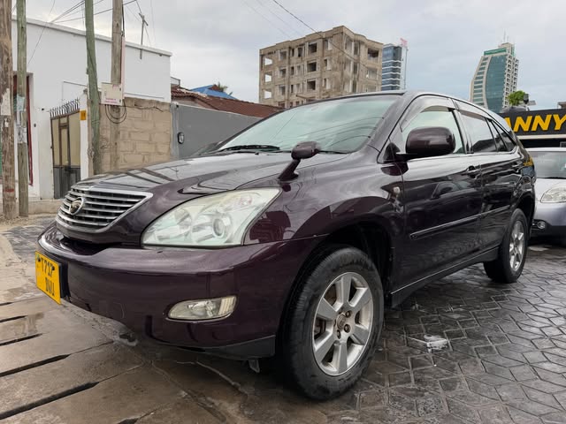 Magari Harrier 2007 lipo Dar es Salaam