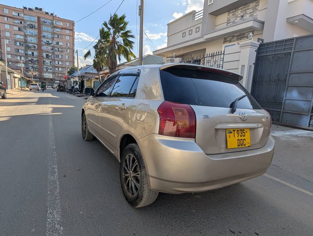 Price Toyota RunX 2001 for Sale in Dar es Salaam