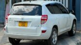 Magari Sokoni Toyota Rav4 ya Bei Poa 2008