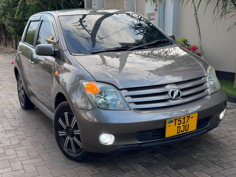 Price Of Toyota IST 2005 for Sale in Tanzania