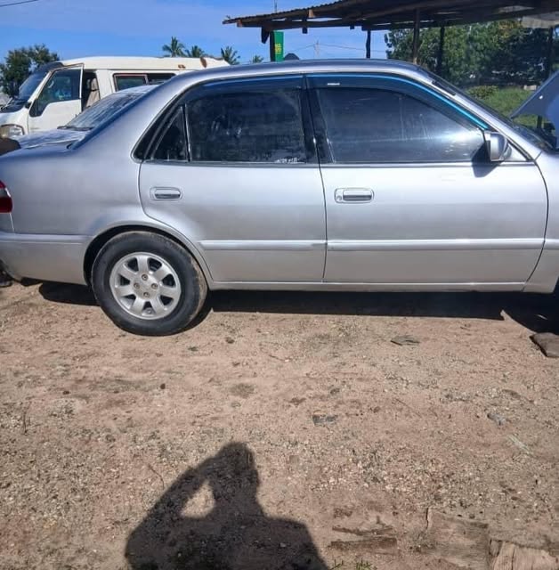 Used Toyota Corolla 2000 for Sale in Dar es Salaam