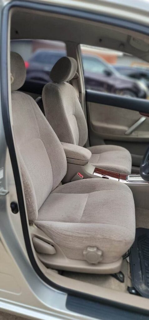 Toyota Premio 2004 for Sale in Dar es Salaam