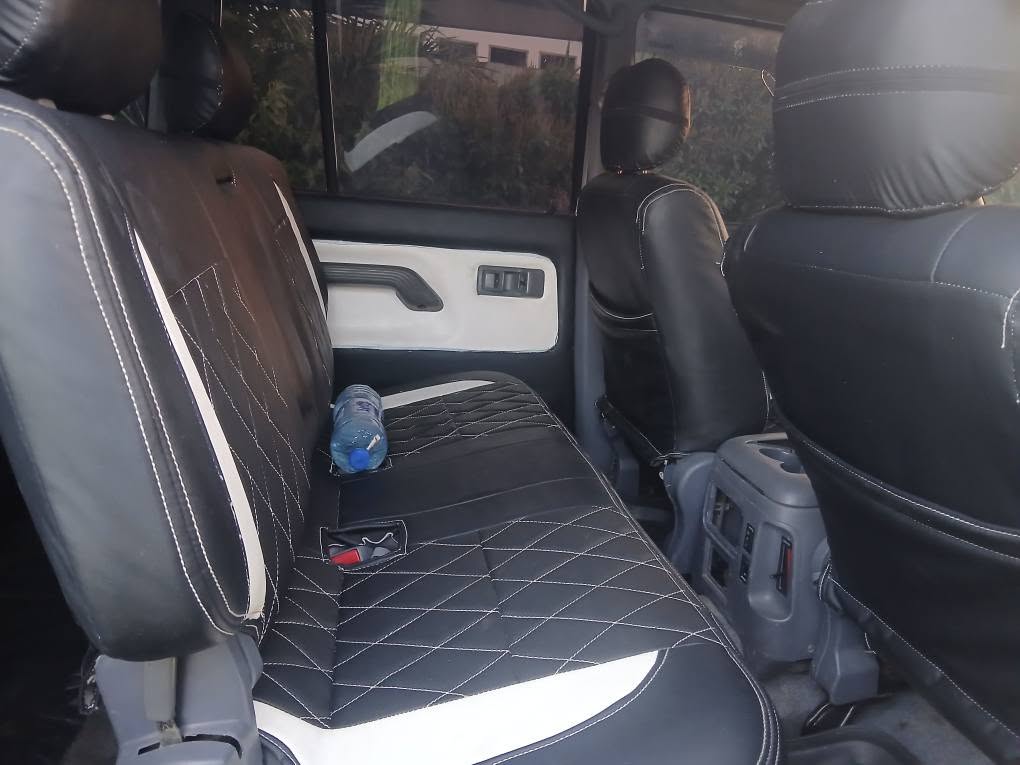 Toyota Land Cruiser Prado bei poa sokoni Dar es Salaam Tanzania