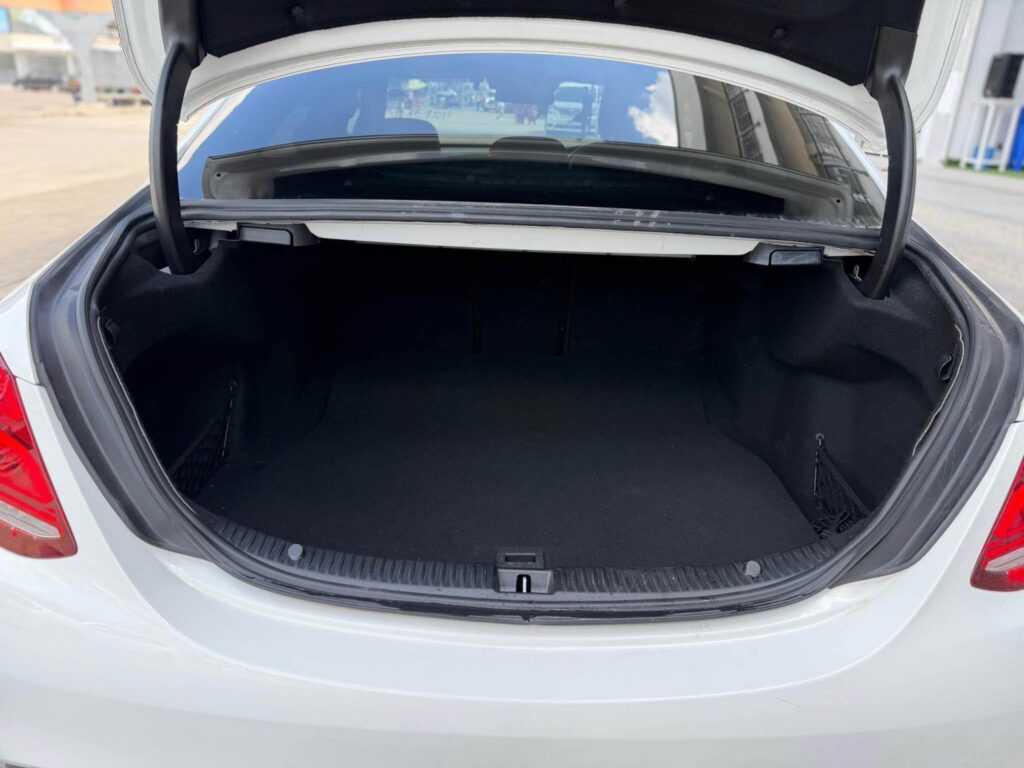 Price Benz C-Class 2017 for Sale in Dar es Salaam