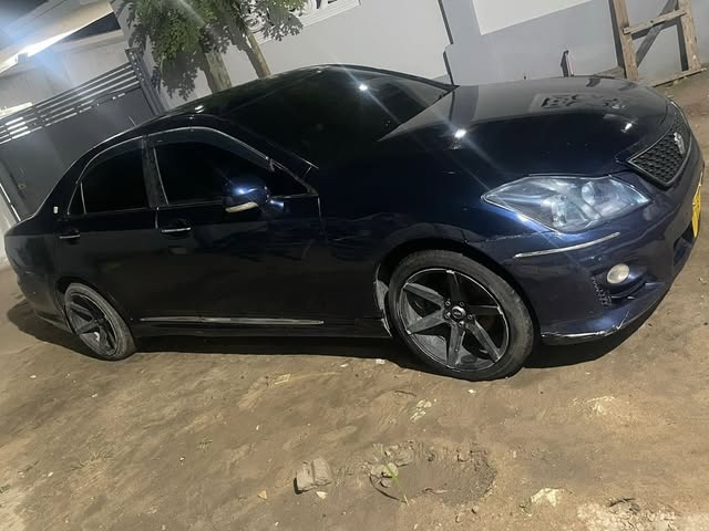 Magari Sokoni Toyota Crown ya Bei Poa 2008