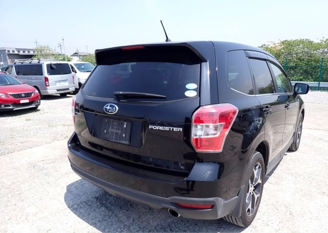 Subaru Forester 2012 Inauzwa Dar es Salaam Tanzania