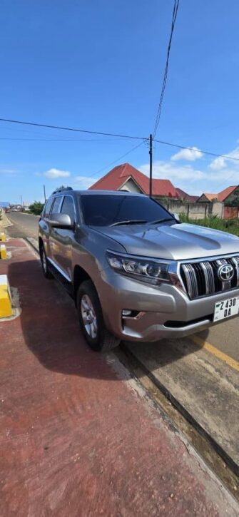 Bei Ya Toyota Land Cruiser Prado 2018 Sokoni Dar es Salaam Tanzania