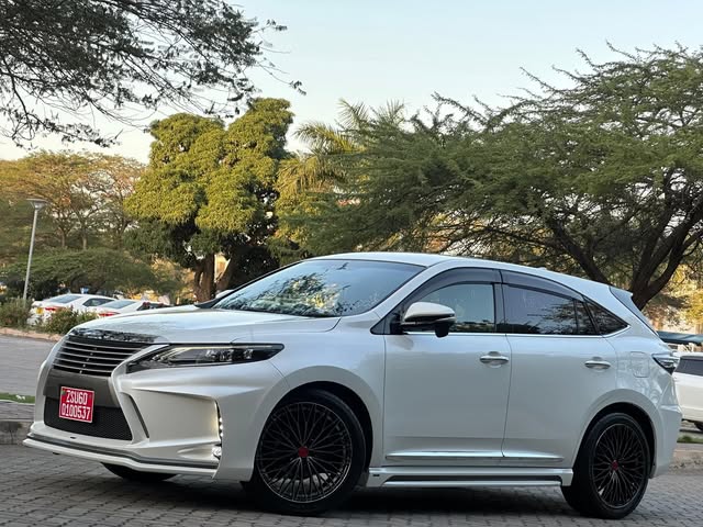 Buy Toyota Harrier 2016 for Sale in Dar es Salaam