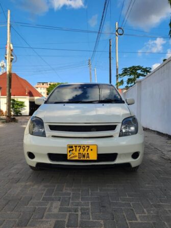 Bei Ya Toyota IST 2004 Sokoni Dar es Salaam Tanzania