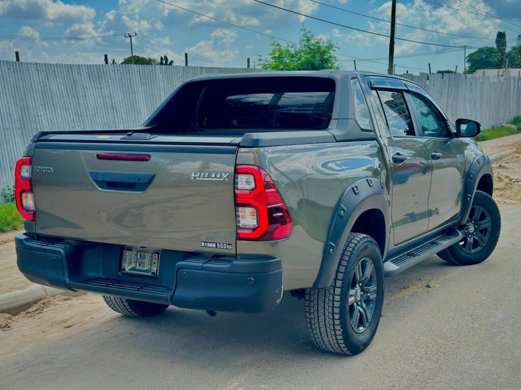 Magari Hilux 2021 lipo Dar es Salaam