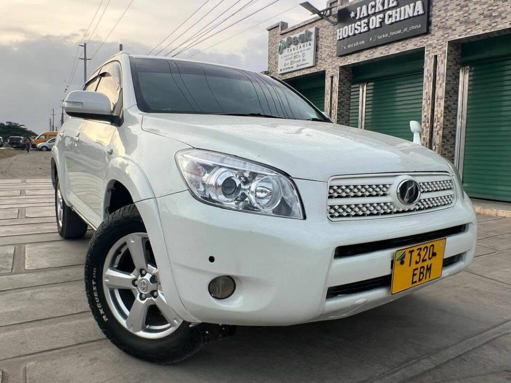 Magari Sokoni Toyota Rav4 ya Bei Poa 2007