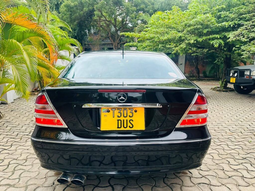 Magari Sokoni Benz C-Class ya Bei Poa 2006
