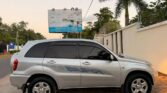 Bei ya Toyota Rav4 2005 Sokoni Dar es Salaam Tanzania